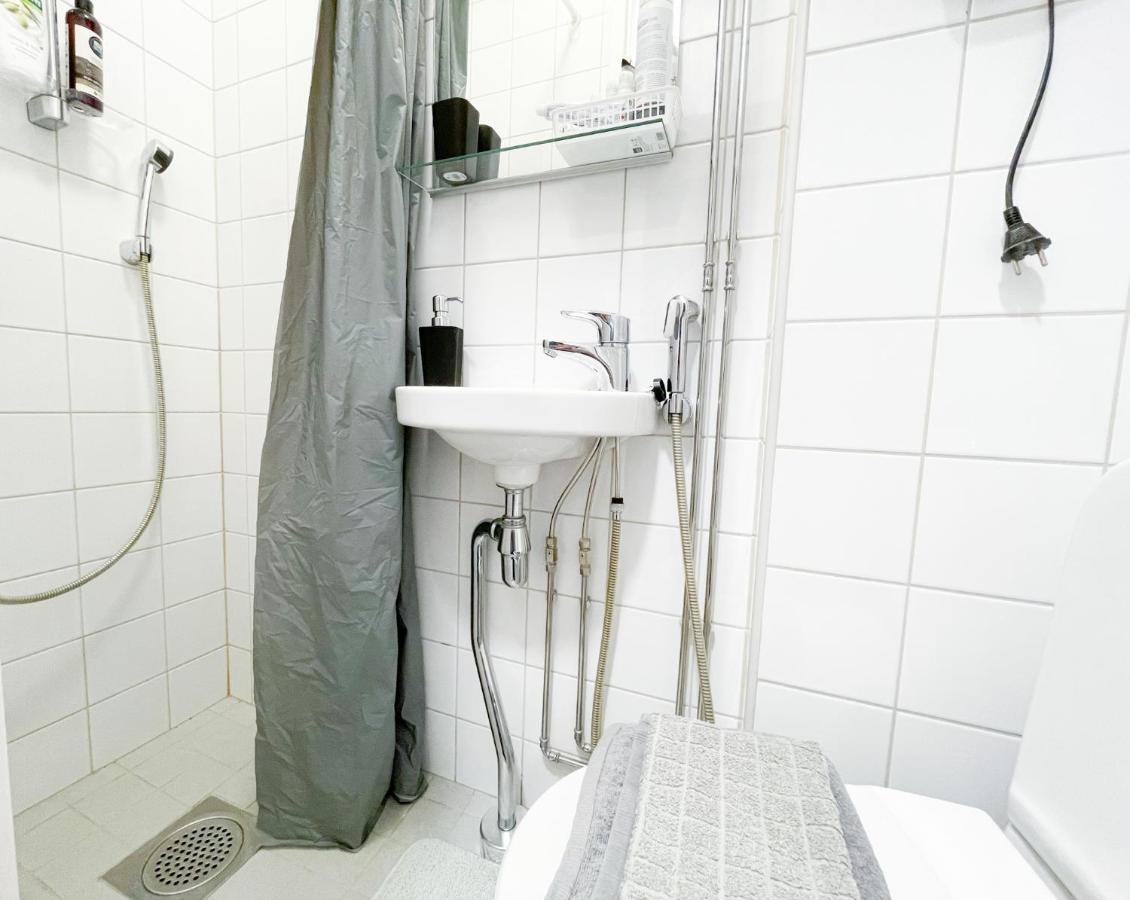 Nordstay - Charming Studio In Trendy Location With Self Check-In Helsinki Extérieur photo