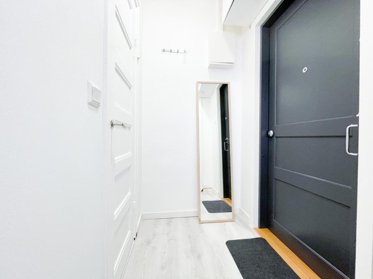 Nordstay - Charming Studio In Trendy Location With Self Check-In Helsinki Extérieur photo